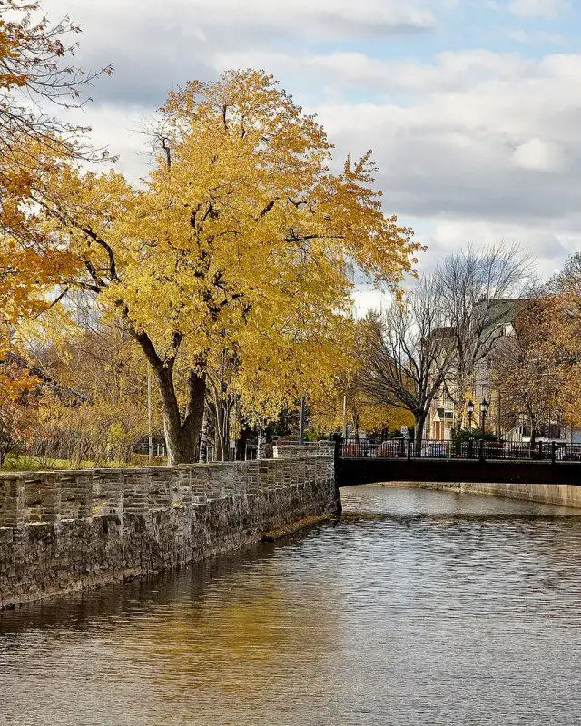 Vieux-Lachine–Saint-Pierre