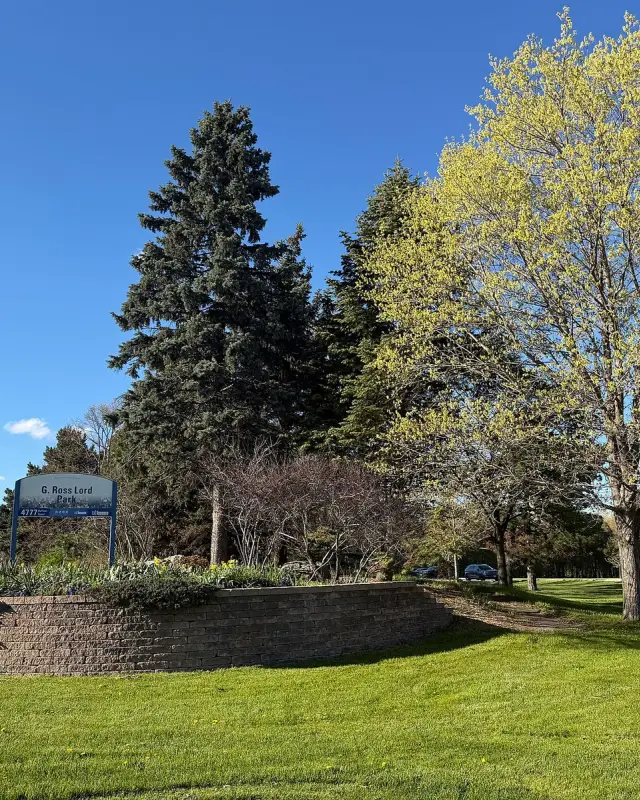 Bathurst Manor